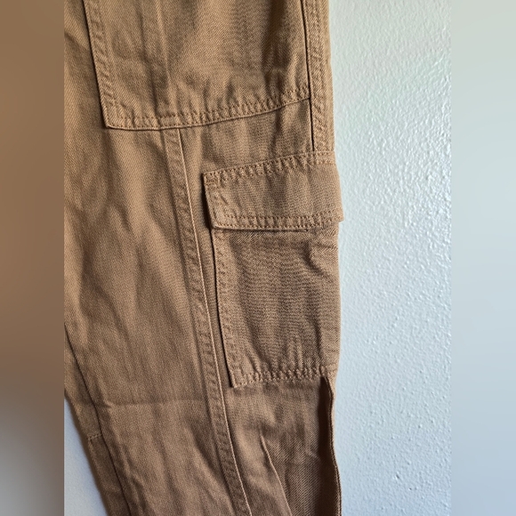 Banana Republic, High Rise Tapered Utility Pant, Iced Latte, Petite 00 - Picture 3 of 5